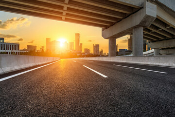 【升学历的正规机构有哪些,自己怎么提升学历】